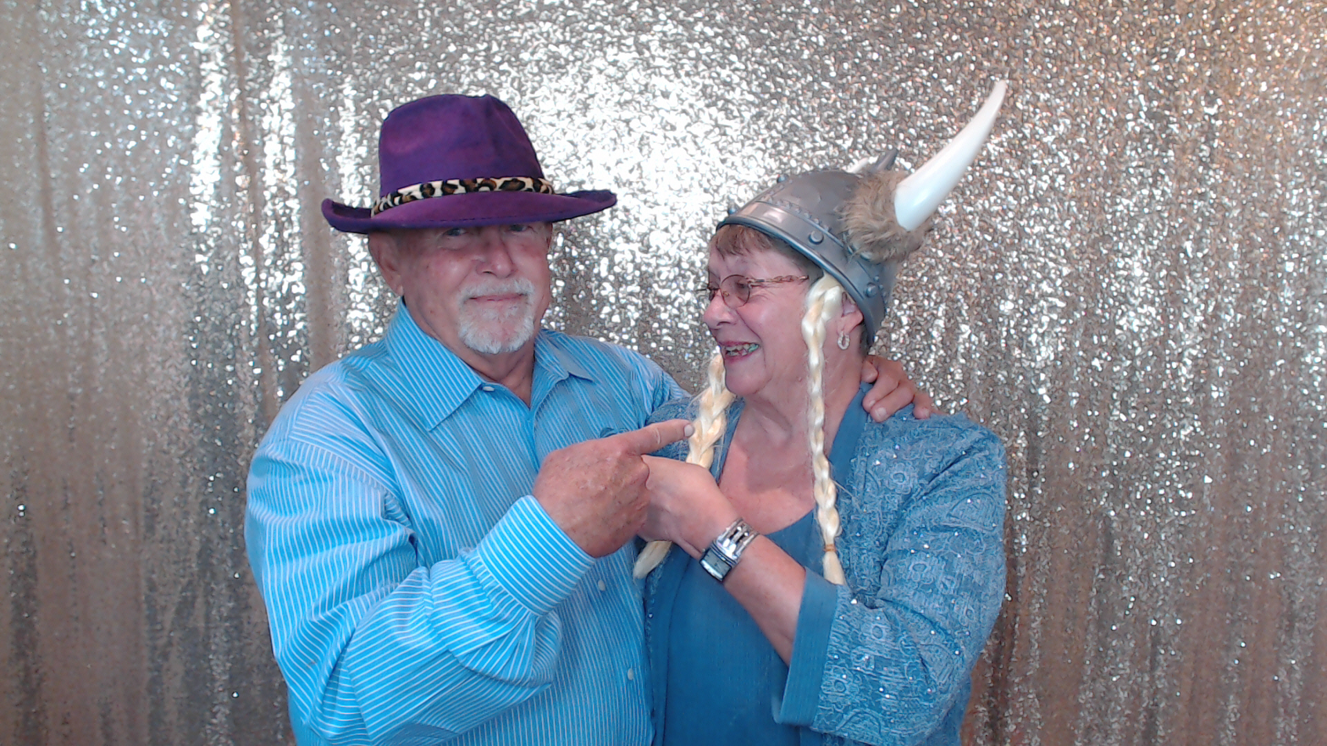 Jorden and Benjamin are getting hitched | View more photos from the event at gallery.photoboothbillings.com/u/PhotoBoothBillings/Jorden-and-Benjamin-are-getting-hitched